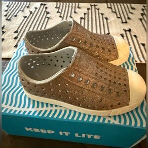 Native Jefferson Bling - size C10 Sneakers Lightweight Slip-On